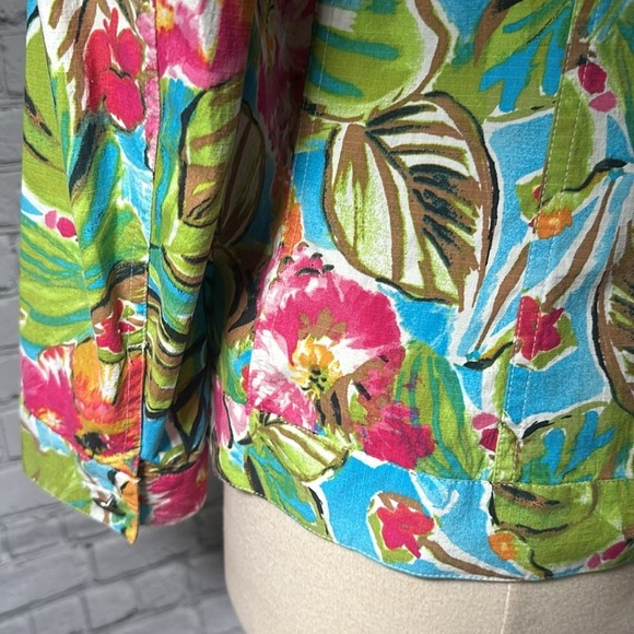 Chico's Colorful Tropical Hawaiian Lightweight Jacket Women's Sz 1 Medium - Picture 11 of 16